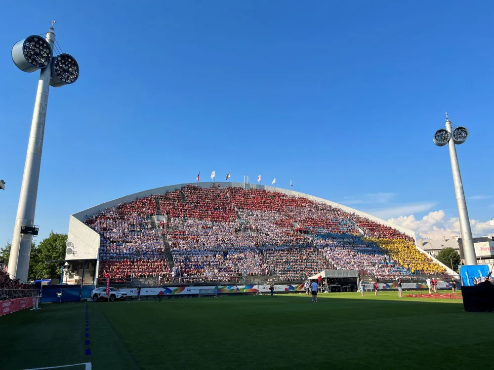 Na Andrově stadionu odstartovala největší sportovní akce letoška. Olympiáda dětí a mládeže