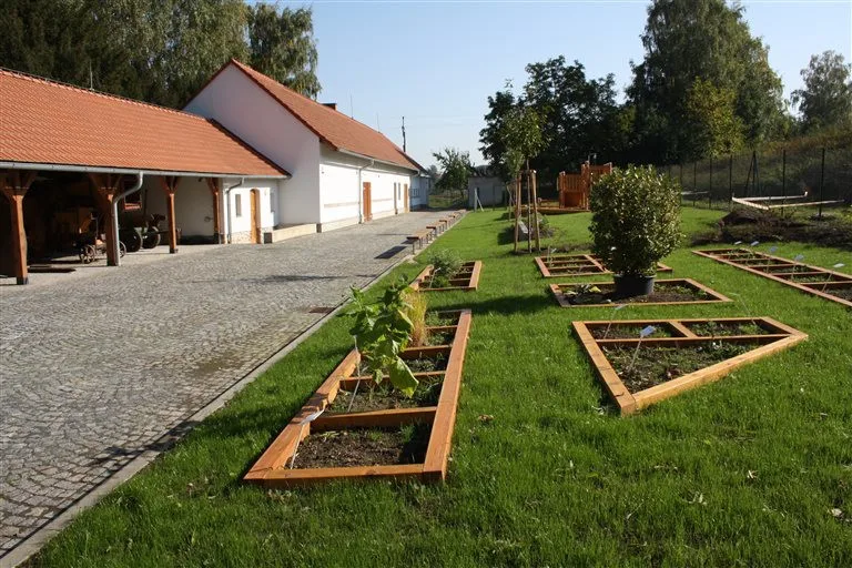Arboretum Bílá Lhota nedaleko Litovle otevřelo novou expozici přibližující život na venkově v minulosti