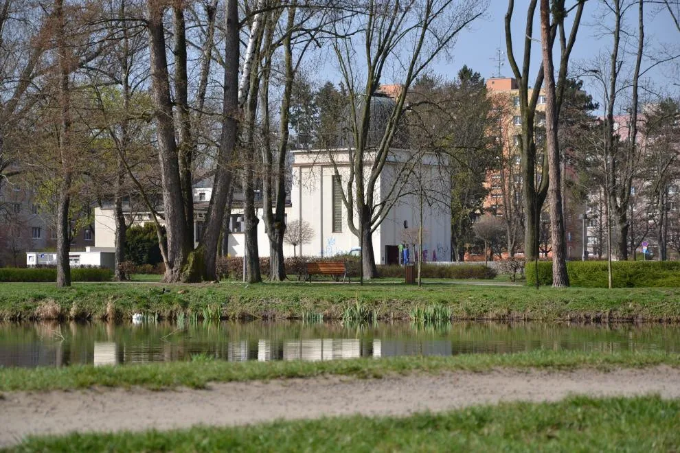 Veřejné osvětlení v prostějovských Kolářových sadech projde rekonstrukcí. Větší, než se plánovalo