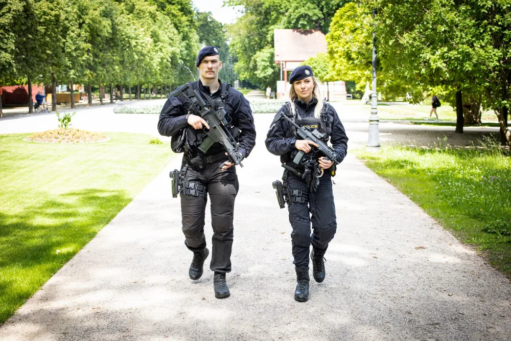 Mám ráda různorodost, nikdy nevím, co mě při službě potká, říká sympatická policistka z Přerova