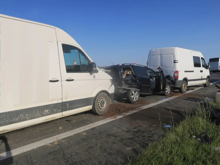 Dopravu u Přerova zkomplikovala hromadná nehoda