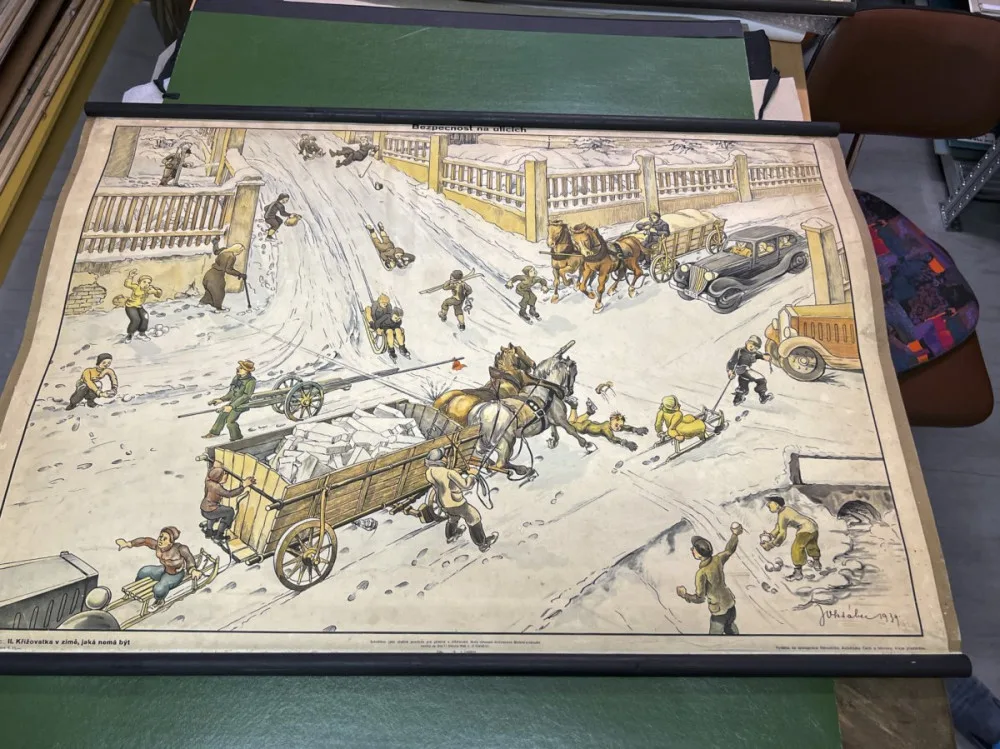 Přerovské muzeum má jedinečnou sbírku školních obrazů. Některé jsou až děsivé