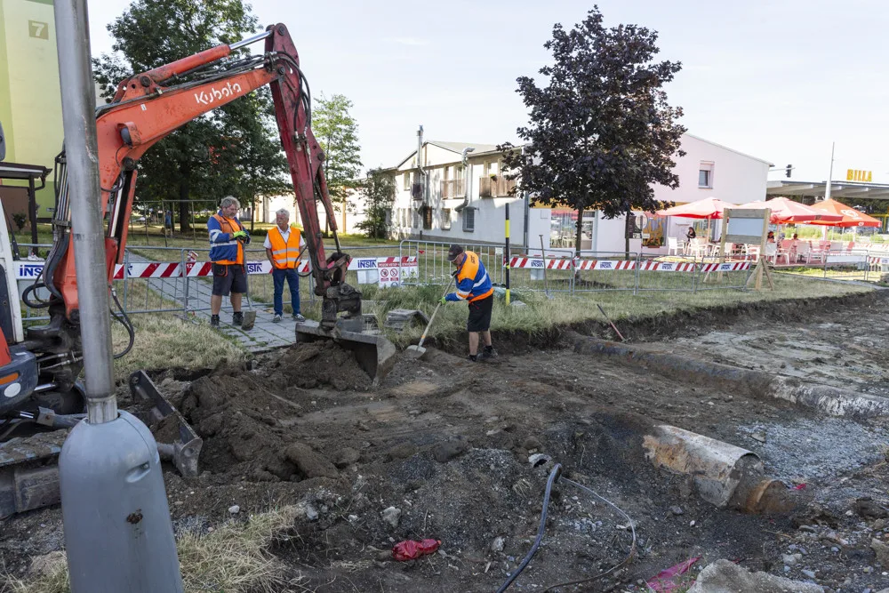 Speciální asfalt až na konec. Cyklostezky u Billy v Olomouci dostanou finální povrch zřejmě na podzim