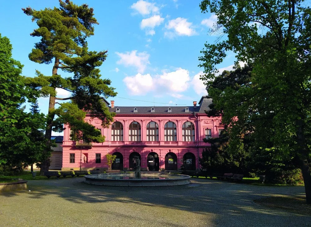 Šumperské muzeum můžete navštívit i z domova. Virtuální depozitář nabízí stovky exponátů