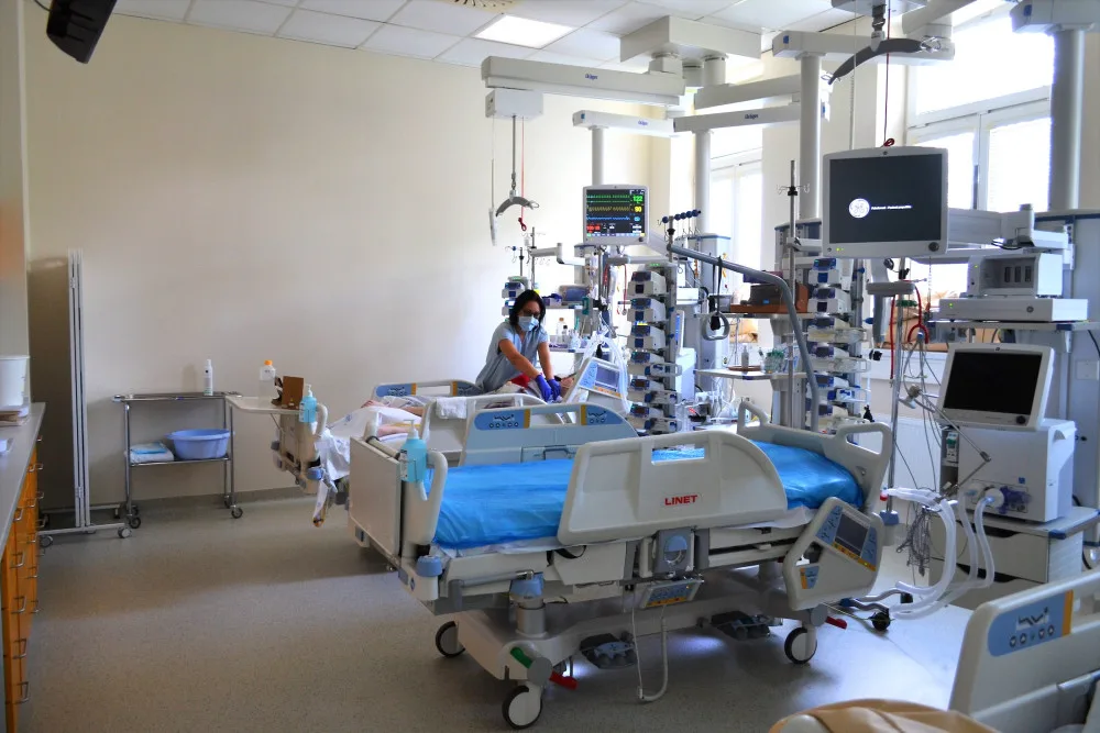Pacienti v nejtěžším stavu se v Přerově dočkají lepší péče. Nemocnice modernizovala ARO