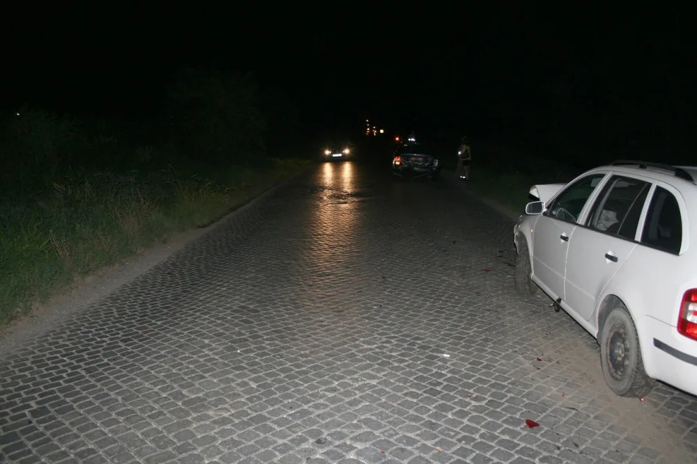 Řidička s dvě a půl promile narazila v Olomouci do auta, které zpomalilo. Hrozí jí tři roky