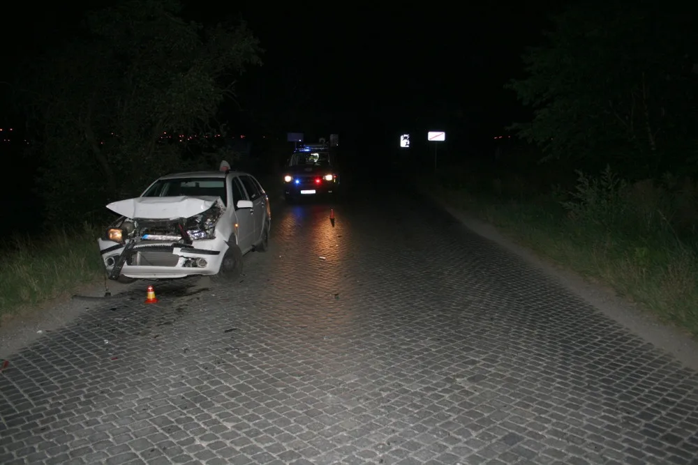 Řidička s dvě a půl promile narazila v Olomouci do auta, které zpomalilo. Hrozí jí tři roky