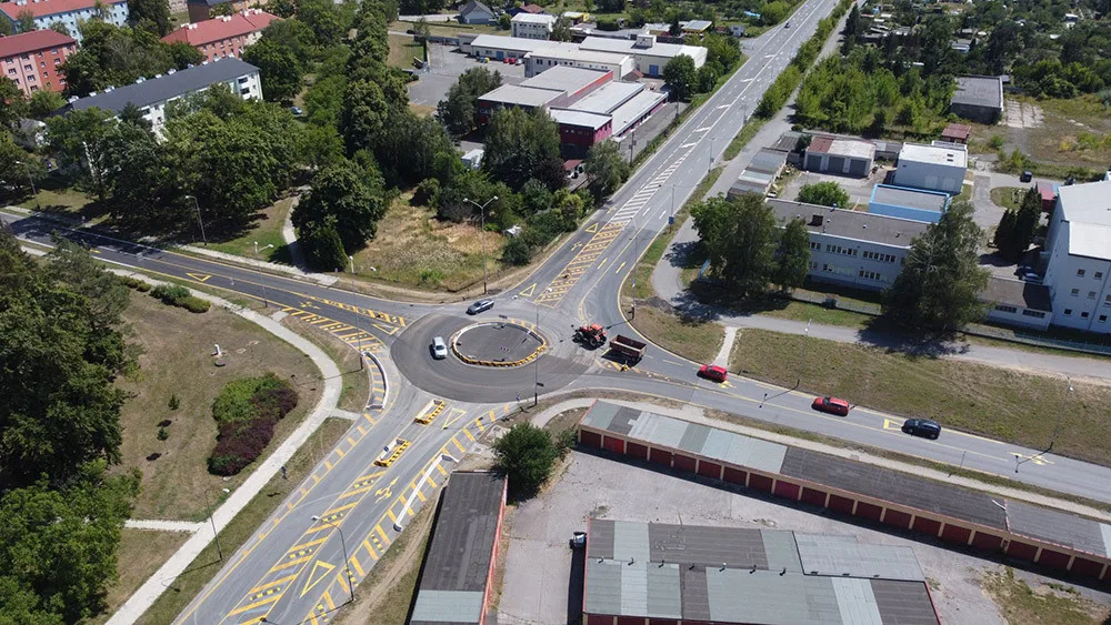 Oprava číslo třináct. Rondel v Přerově dál demolují kamiony, město s krajem hledá řešení