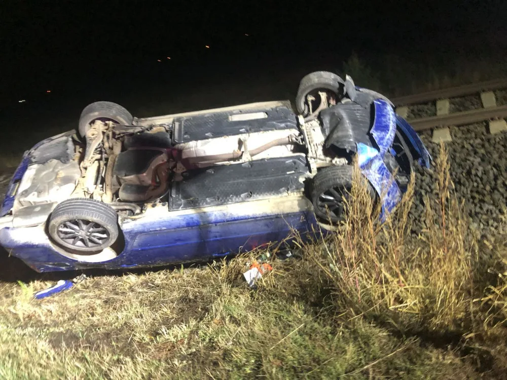 Jednadvacetiletá řidička s téměř dvěma promile skončila nad ránem u Postřelmova na střeše