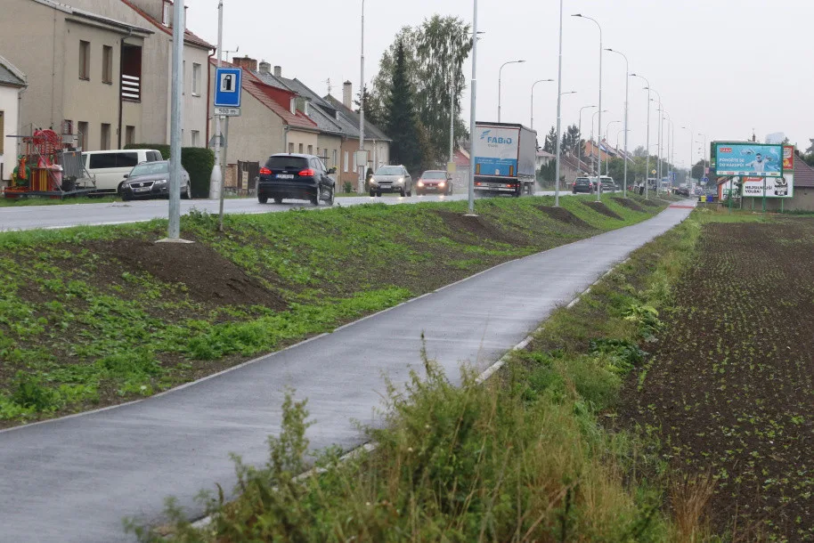 Kolem rušného tahu projedou cyklisté bezpečněji. Olomouc otevírá důležitý úsek cyklostezky