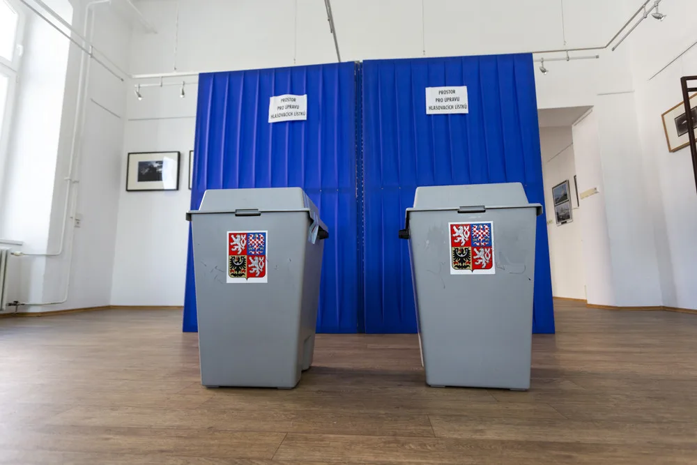 VOLBY 2022: KSČM a ČSSD končí. Až na výjimky nejsou ve velkých městech v zastupitelstvech. Posílila SPD