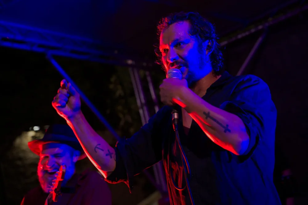 Olomoucká kapela Nylon Jail chystá třetí album. Fanoušci jej mohou podpořit v kampani