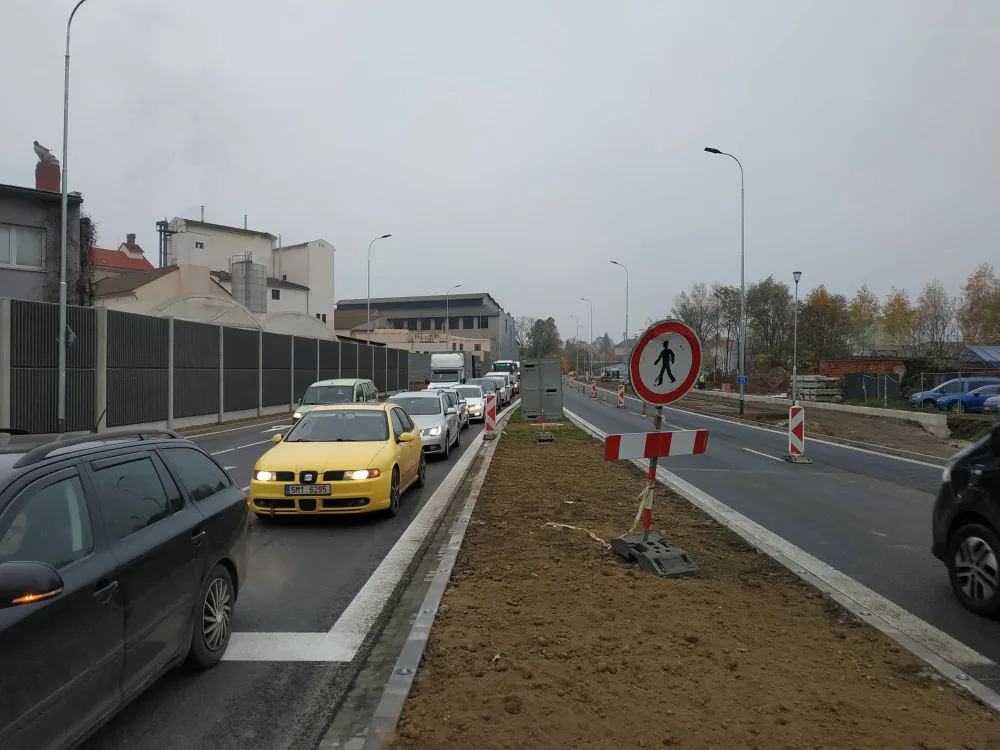 FOTOGALERIE: Přerov se dočkal, dopravu zrychlí průpich. Zároveň však skončil zákaz vjezdu kamionů