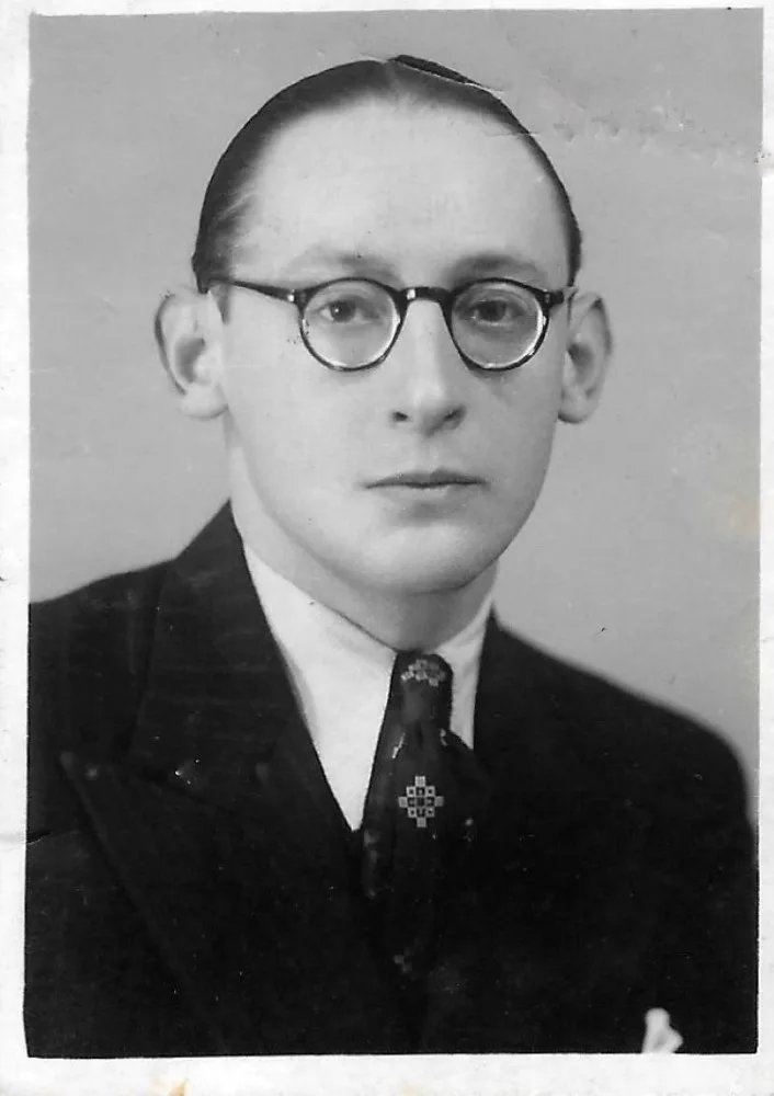 KAMENY ZMIZELÝCH: