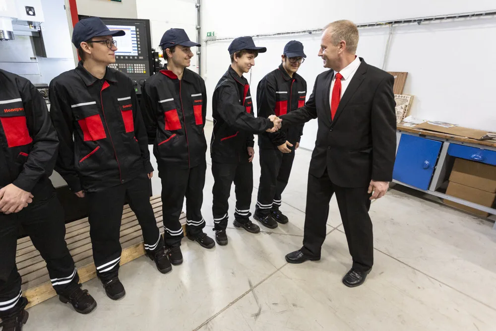 Honeywell podpořil talentované žáky v Lutíně. Propojení školy a praxe je ideální, shodli se ředitelé