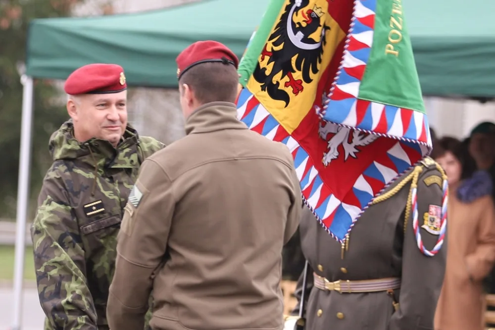 Náčelník generálního štábu Řehka: Pozemnímu vojsku chybí 3500 vojáků