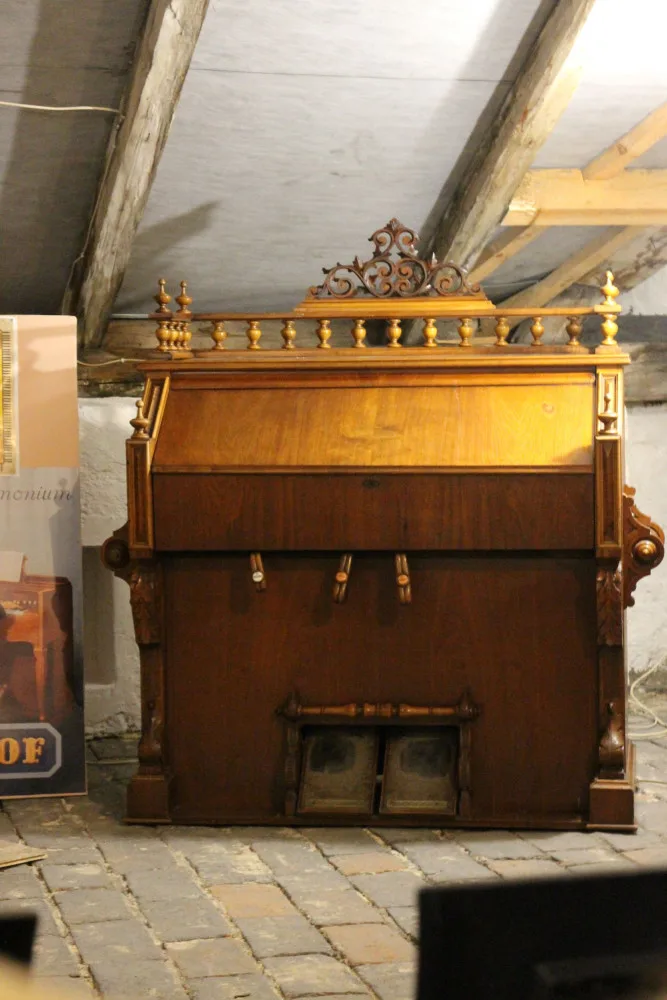 Prostějov má první soukromou expozici harmonií. Představuje tři desítky unikátních nástrojů