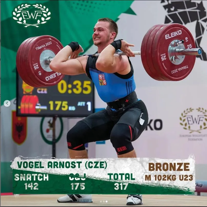 Arnošt Vogel z Haňovic vybojoval na mistrovství Evropy juniorů ve vzpírání bronz