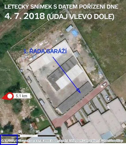 Načerno postavené garáže ve Vrahovicích stojí dál. Skončily v konkurzu a nejde je zbourat