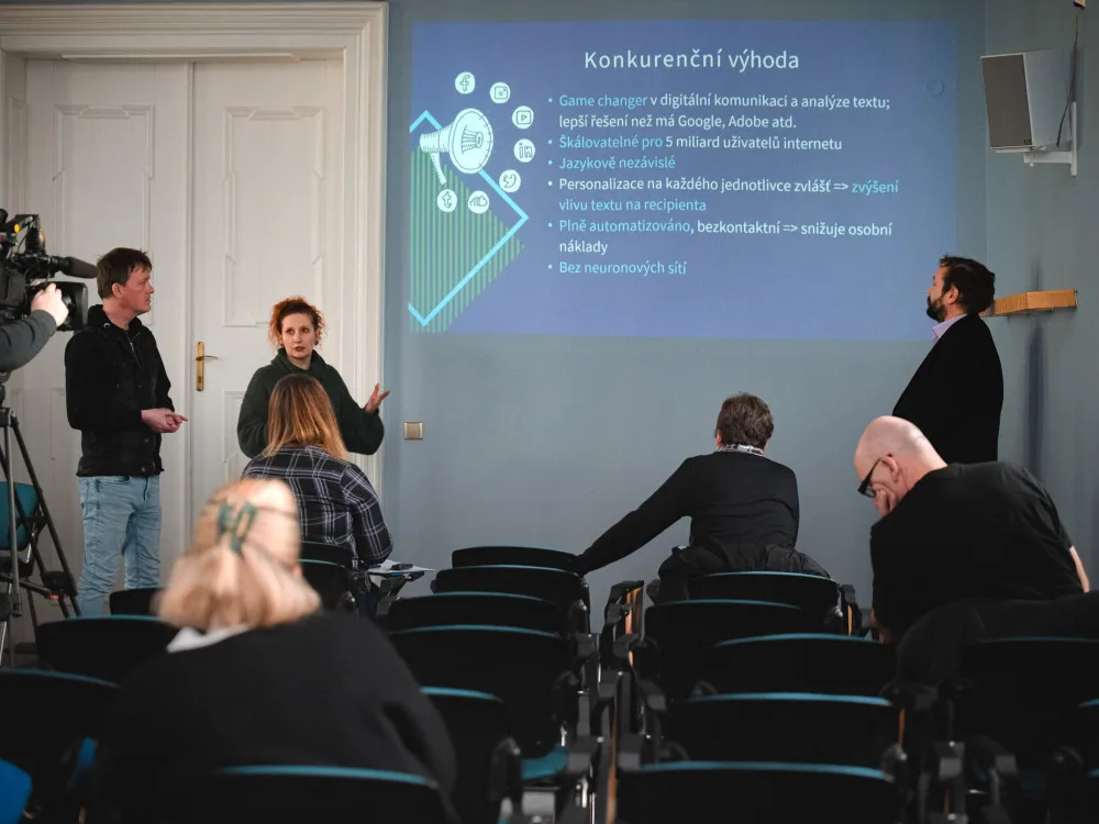Olomoučtí vědci dokážou rozborem textu určit osobnost autora. Převratnou novinku už eviduje patentový úřad USA