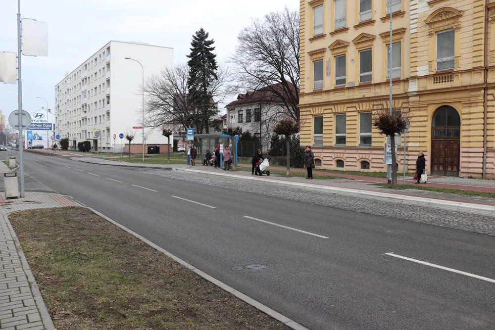 Zastávka u centra Přerova se nemůže ozelenit kvůli záruce na přístřešek a stanovisku památkářů