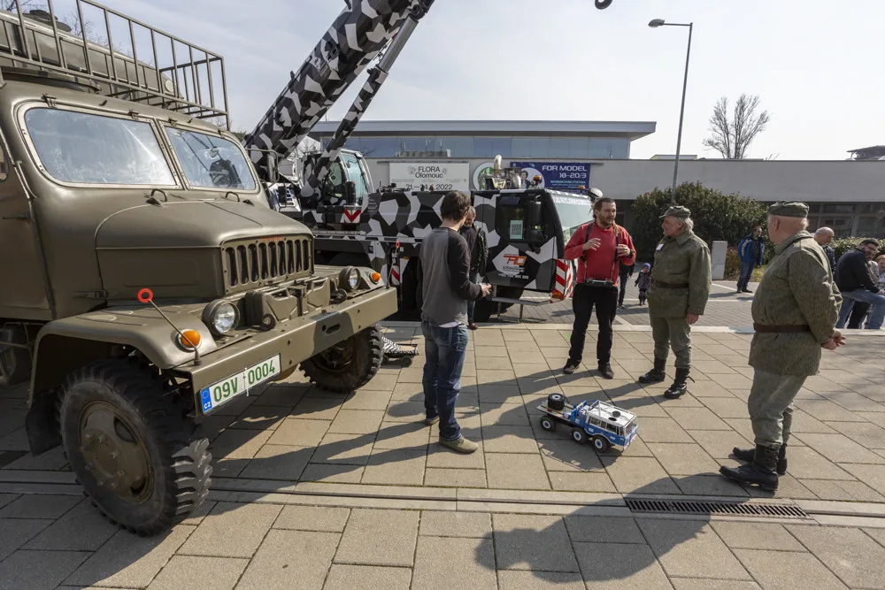 Noční vidění, drony i bitvy lodí. Interaktivní modelářská výstava ovládne olomoucké výstaviště