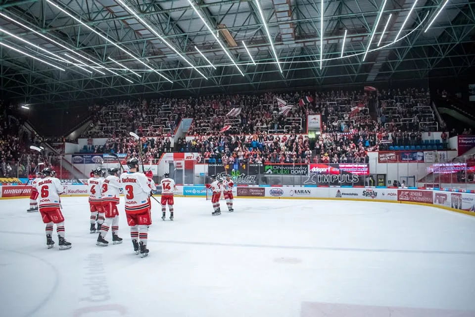 Olomoučtí hokejisté děkují fanouškům za podporu - ilustrační foto