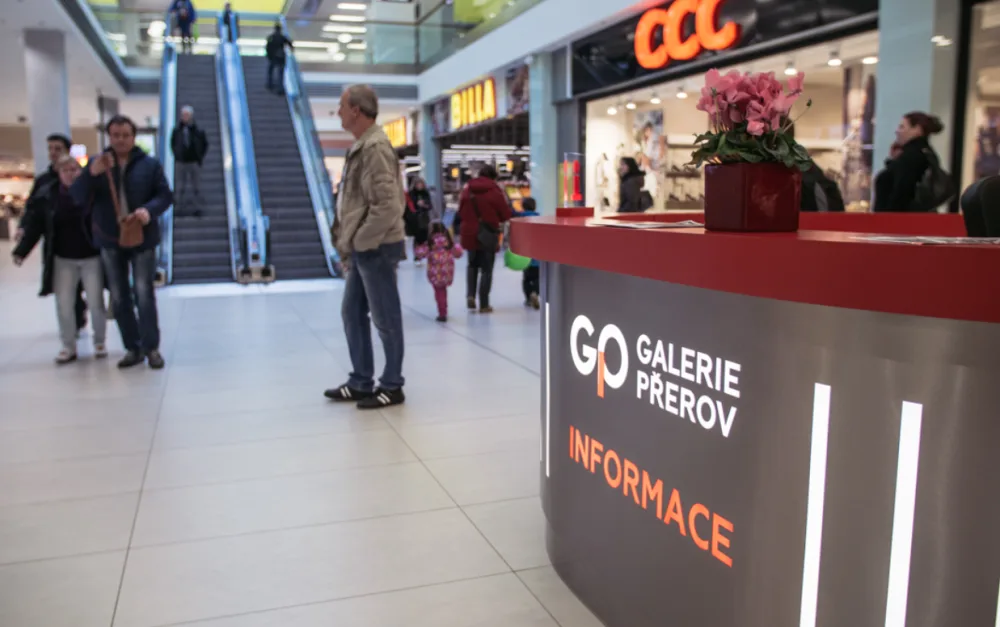 Přerovská nákupní galerie omezila wifi. Také díky tomu se party mladistvých výrostků stáhly