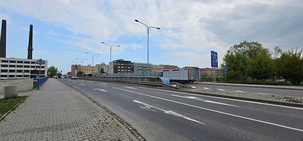 Rušný průtah Přerovem čeká desetidenní oprava, auta pojedou po polovině silnice