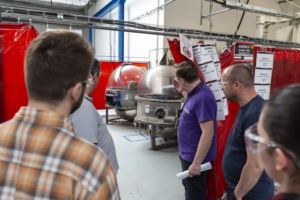 Na návštěvě před posláním životopisu: Honeywell Olomouc otevírá každý měsíc své haly veřejnosti