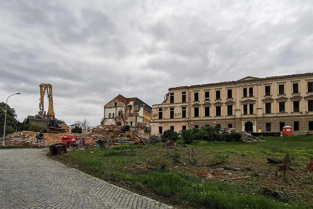 Budova B v areálu FN Olomouc ustoupí modernímu pavilonu