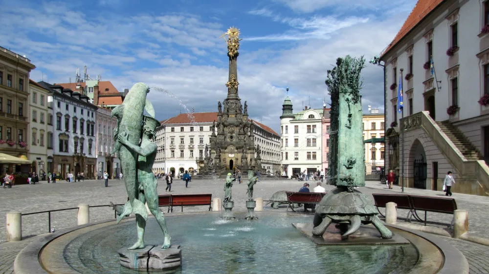 Náročná oprava Sloupu Nejsvětější Trojice potrvá dvě letní sezony. Olomouc již vypsala tendr