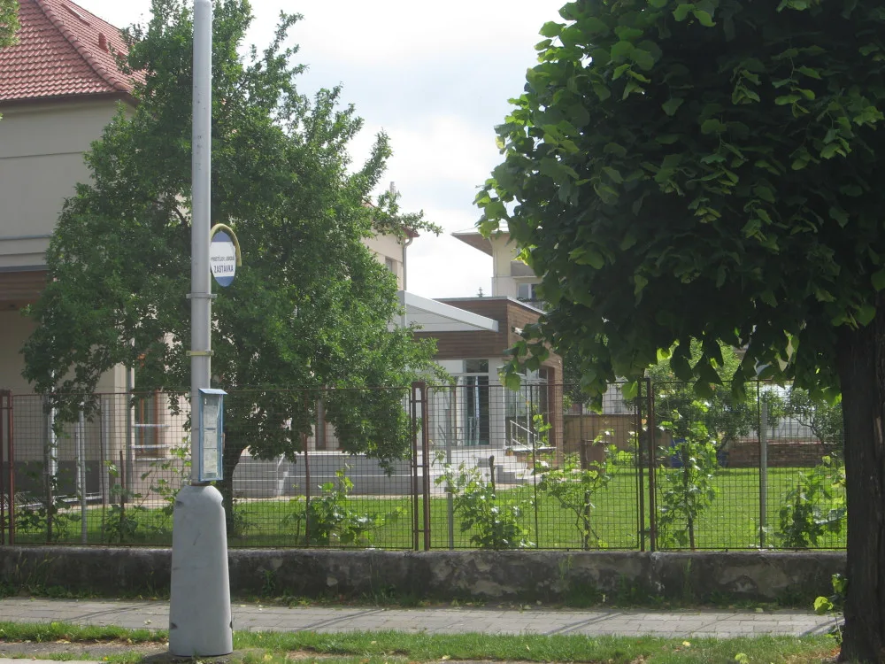 Prostějovská fara u sv. Petra a Pavla byla budována před devadesáti lety. Nyní prošla rozsáhlou opravou