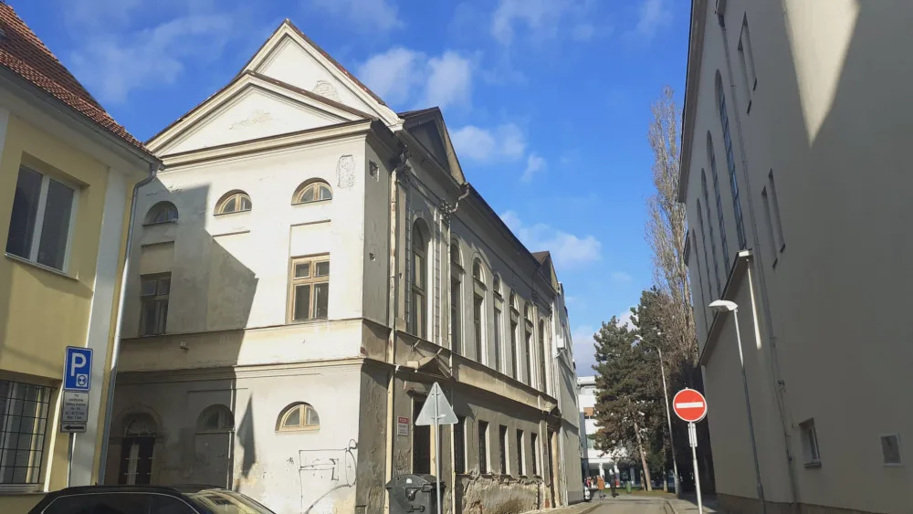 GLOSA: Prostějov nemá problém utrácet miliony na fiktivní marketing, zachránit památku však nehodlá