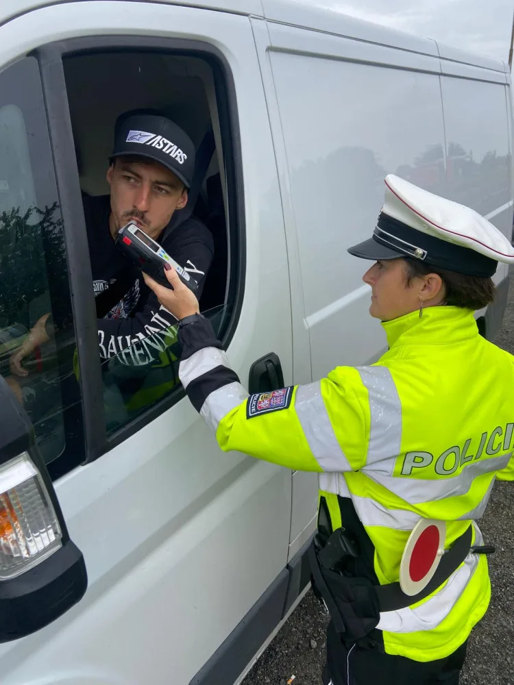 U více než stovky dopravních nehod v Olomouckém kraji byly alkohol nebo drogy. Policie chystá kontroly