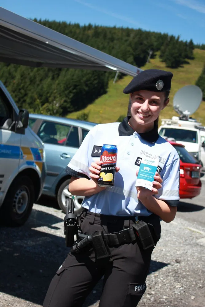 V Jeseníkách byla policejní preventivní akce. Jeden z řidičů vyrazil pod vlivem marihuany