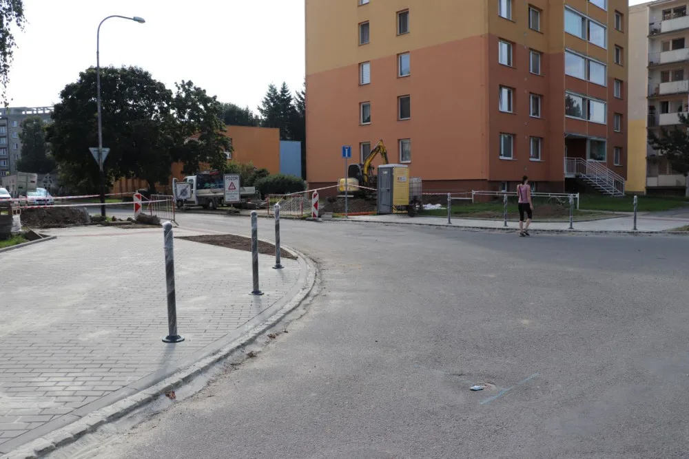 Křižovatka ulic Na Odpoledni - Na Svépomoc 1