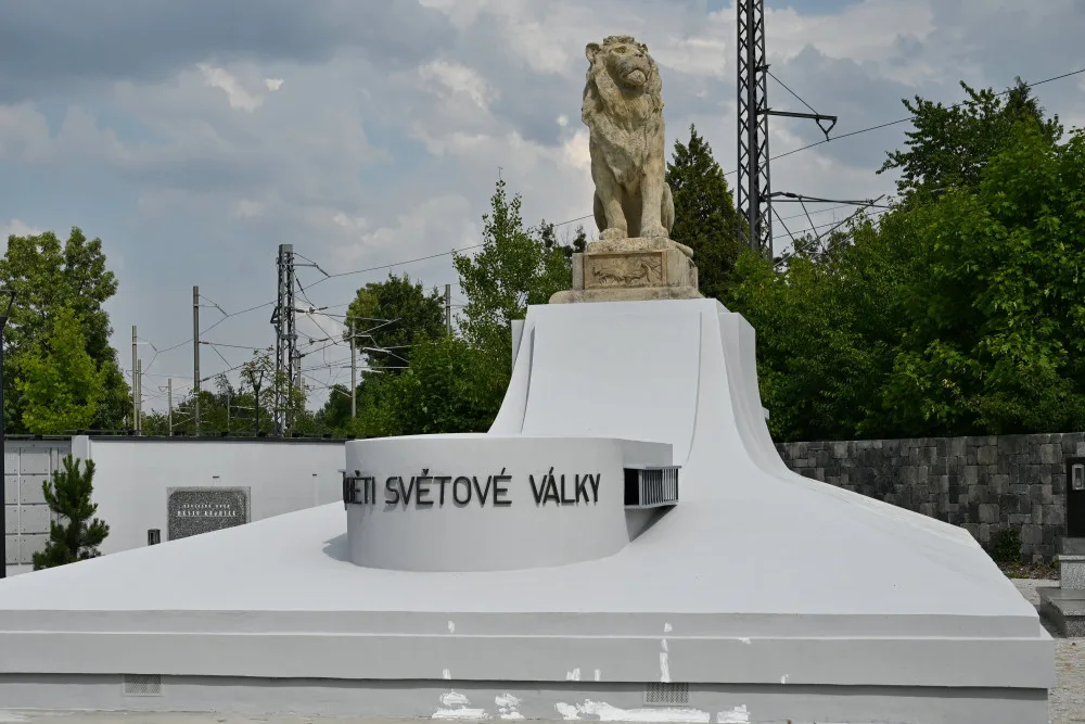 Hranické mauzoleum, kde jsou ostatky vojáků z první světové války, prokouklo. Opravy přišly na 400 tisíc korun
