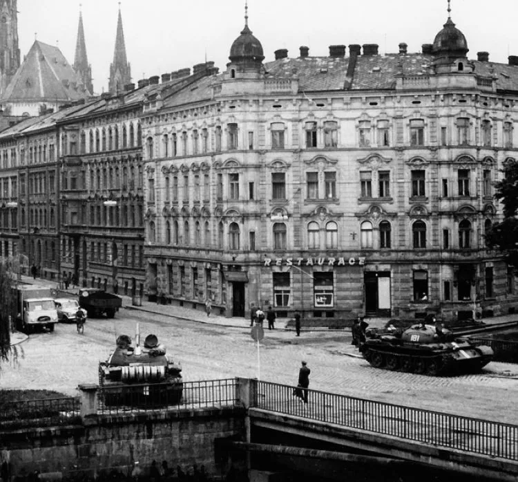 Pětapadesáté výročí okupace v srpnu 1968 si dnes Olomouc připomene v Červeném kostele