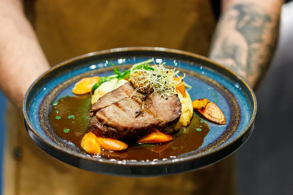 Restaurace Asado grill v centru Olomouce nabídne nové zážitky. Maso a oheň, nerozluční přátelé