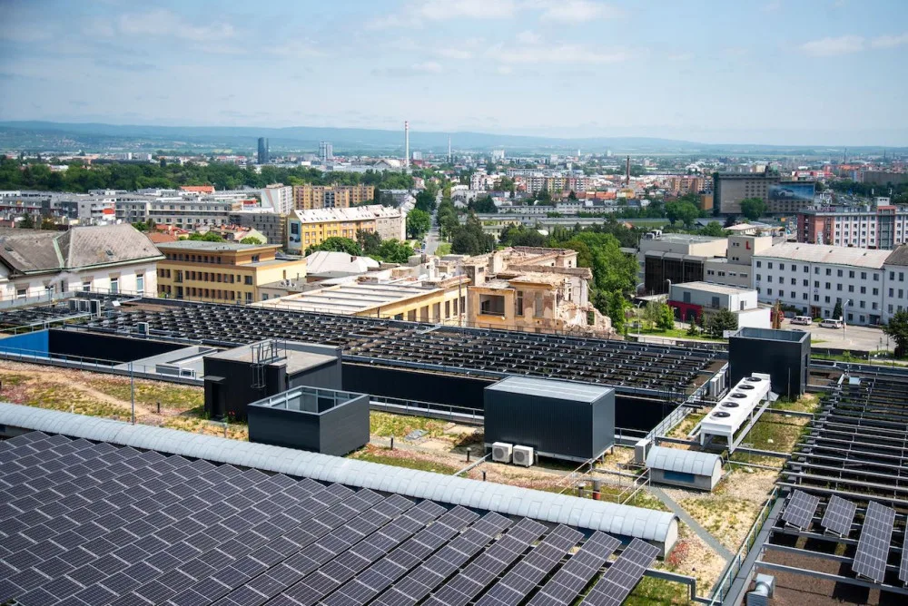Fotovoltaika ušetří Fakultní nemocnici Olomouc až pětinu spotřeby