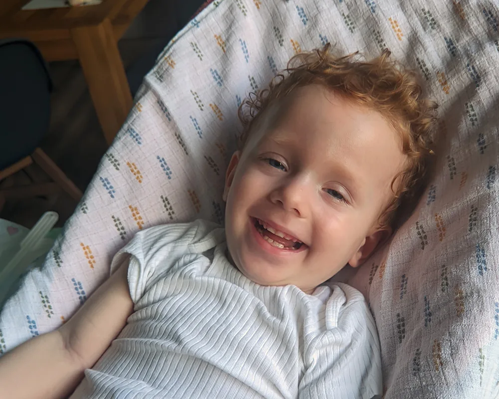 Dvouletý Martínek trpí vážnou formu vzácného AADC syndromu, šancí je genová terapie