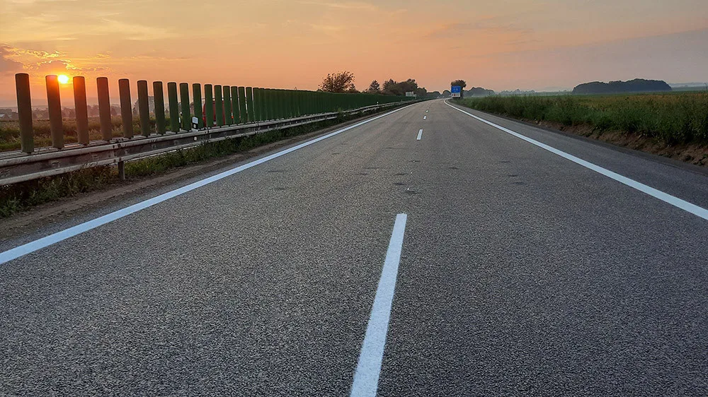 Rozsáhlá oprava D35 u Litovle je v polovině, o víkendu se uzavírka posune blíž k Olomouci