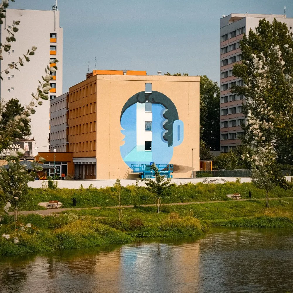 hlavni