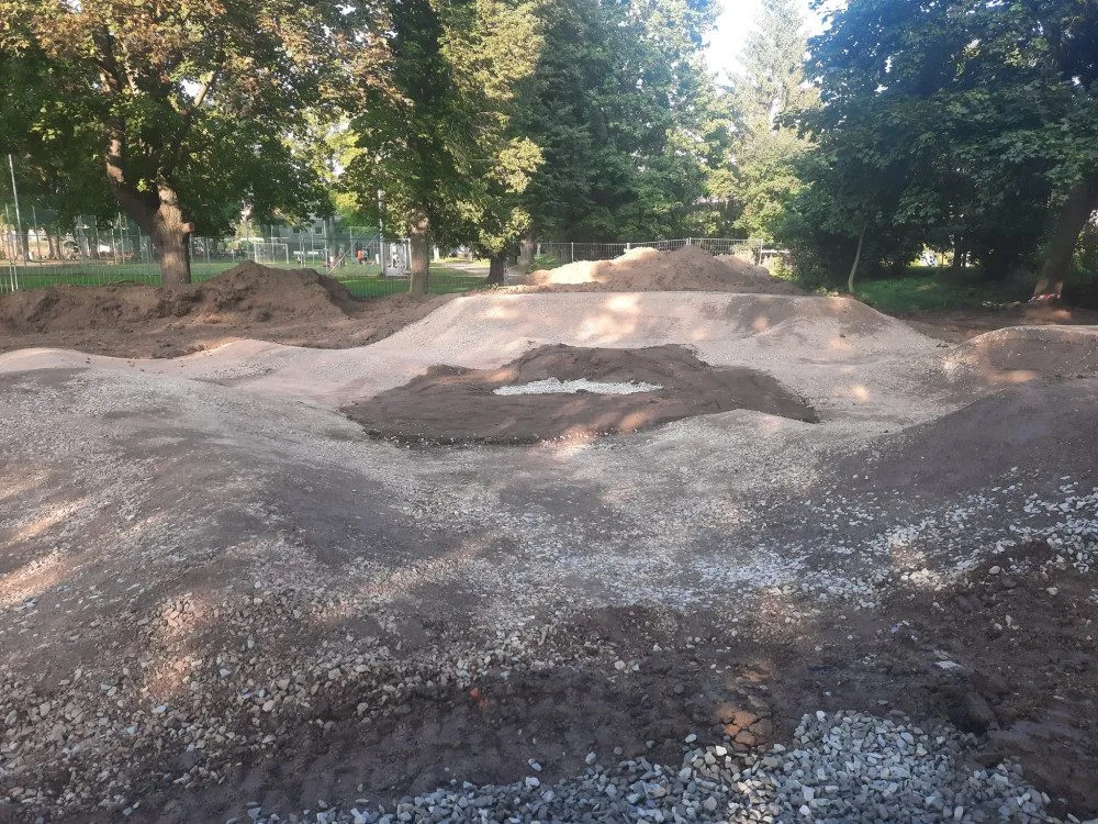 Čelechovice na Hané staví univerzální pumtruckovou dráhu pro mládež. Po Litovli bude druhá v kraji