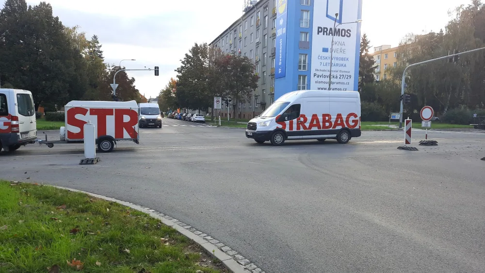 Opravy průtahu Olomoucí přinesou další komplikace. Křižovatka na třídě Svornosti bude do konce týden úplně uzavřená