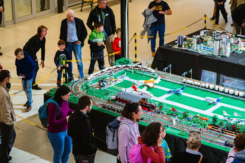 Interaktivní modely i obří stavby. Olomoucké výstaviště se promění ve Svět kostek