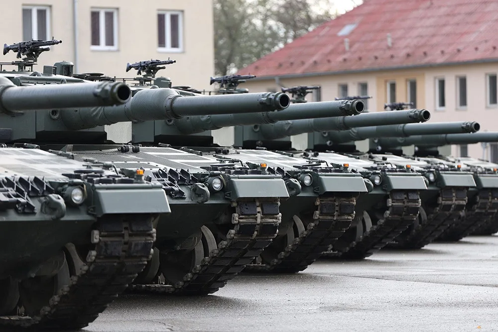 Silnější tankové střelby na Libavé: starousedlíci z okolí jsou zvyklí, nové obyvatele Leopardy ruší