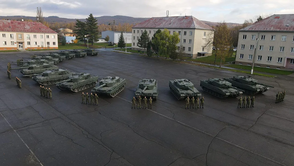 Silnější tankové střelby na Libavé: starousedlíci z okolí jsou zvyklí, nové obyvatele Leopardy ruší