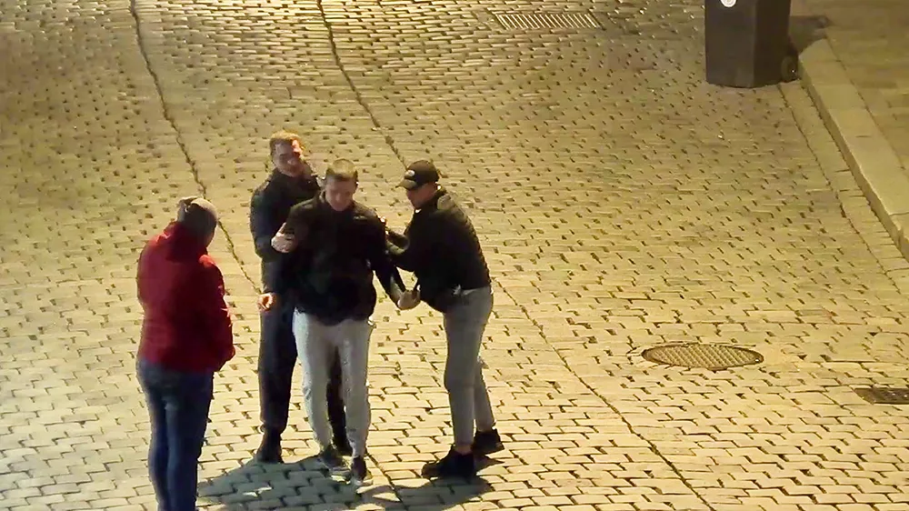 Policie hledá svědky noční bitky v centru Olomouce
